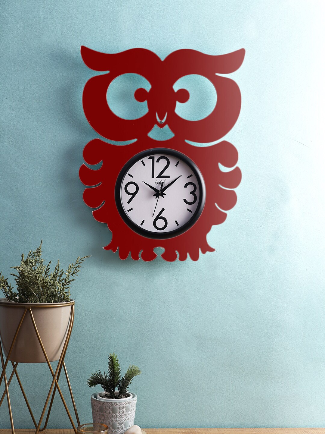 

Safal Maroon & White Animal Shaped Contemporary Wall Clock