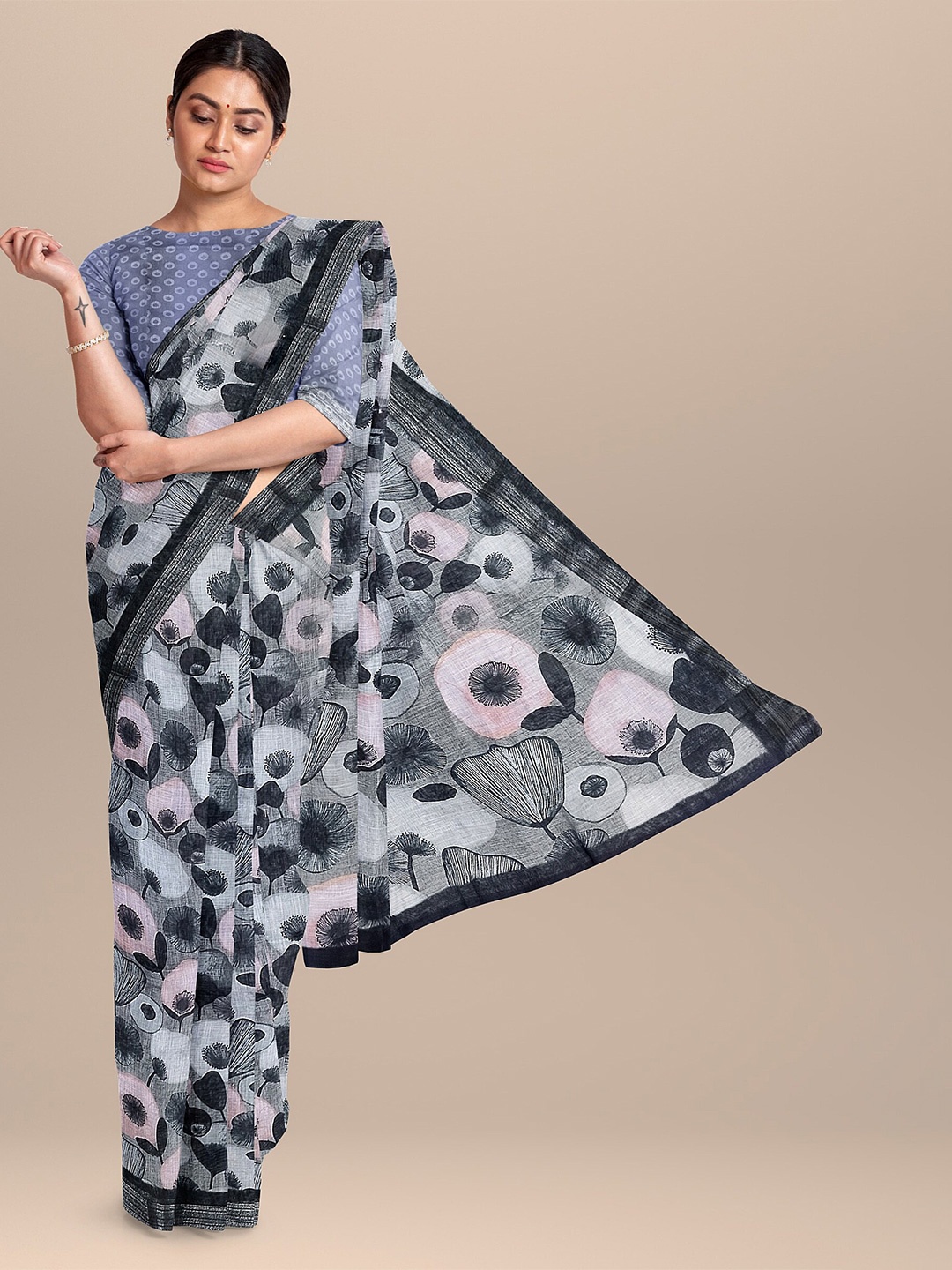 

The Chennai Silks Grey & Pink Floral Zari Linen Blend Fusion Saree