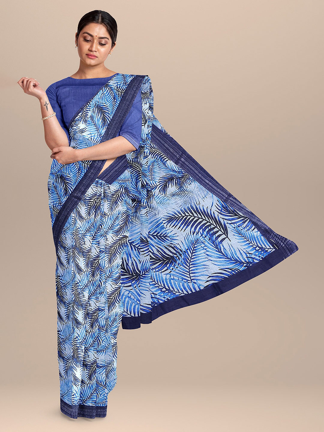 

The Chennai Silks Women Blue Tropical Printed Saree