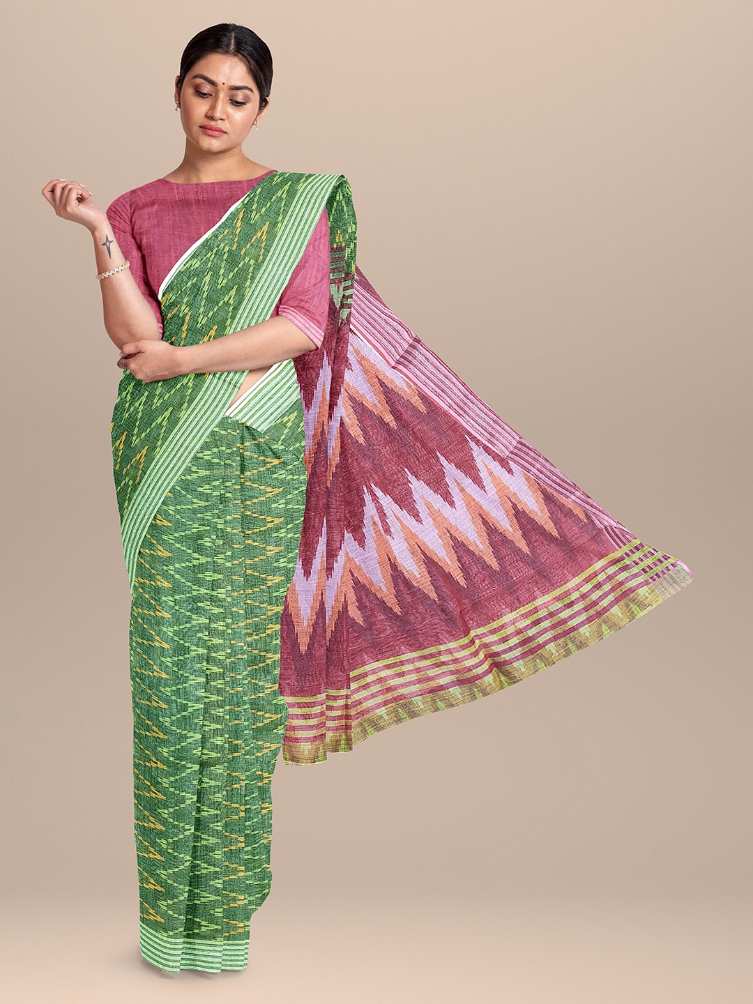 

The Chennai Silks Green & Pink Zari Linen Blend Fusion Saree
