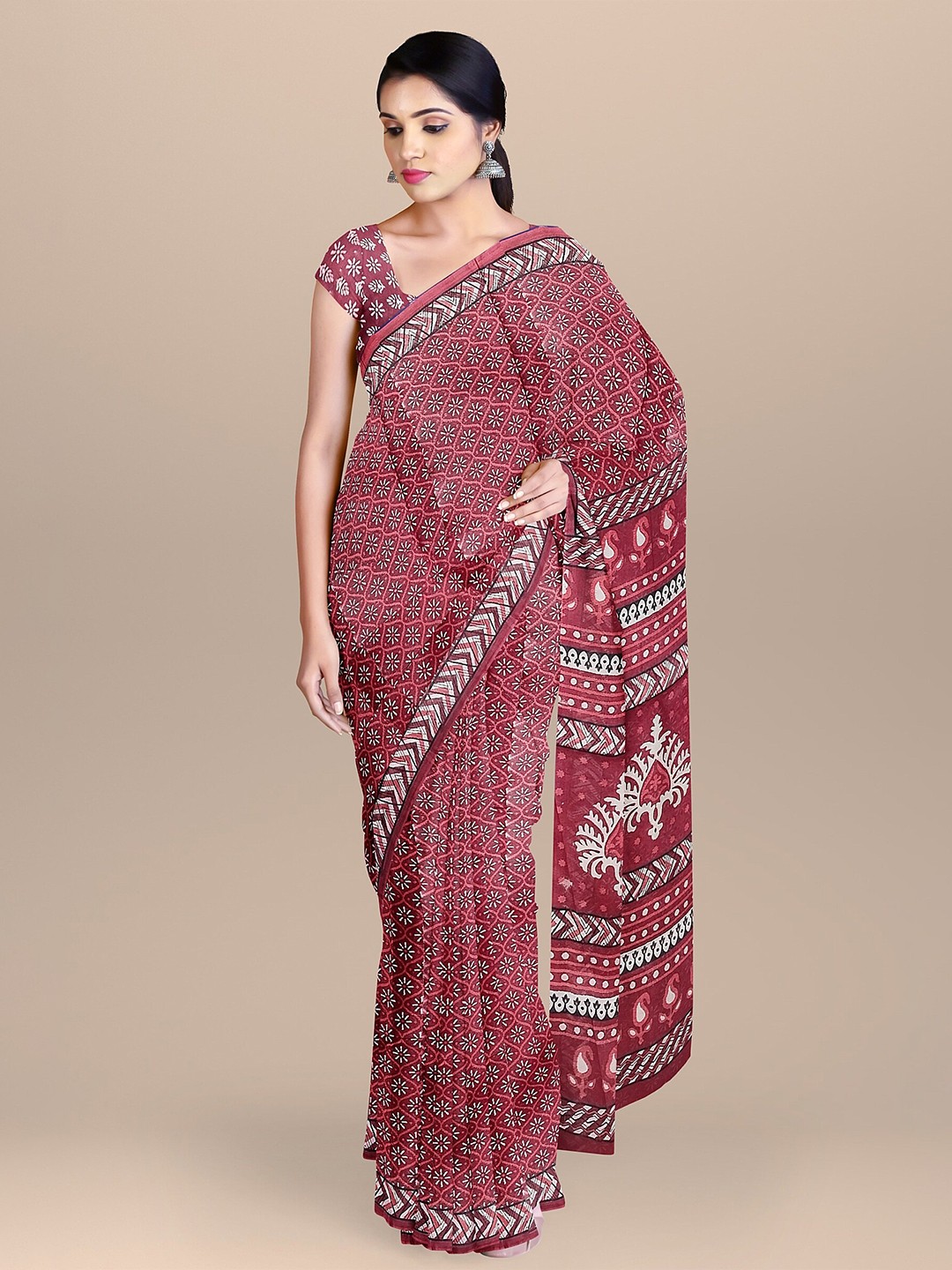 

The Chennai Silks Red & Off White Floral Pure Cotton Saree