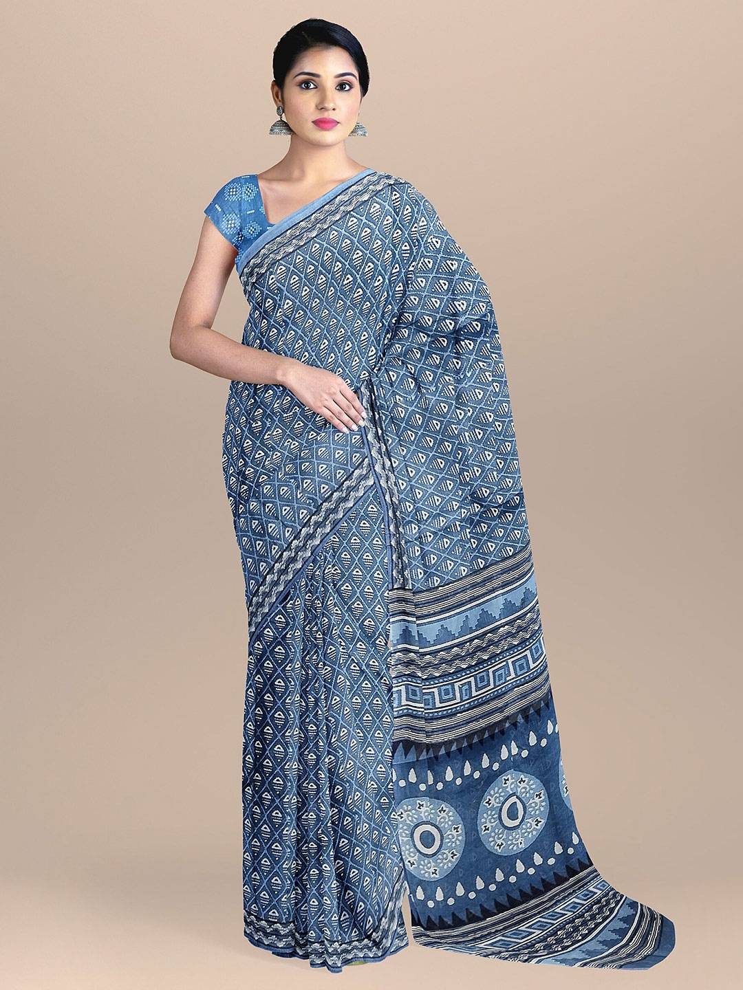 

The Chennai Silks Blue & Off White Ethnic Motifs Pure Cotton Saree