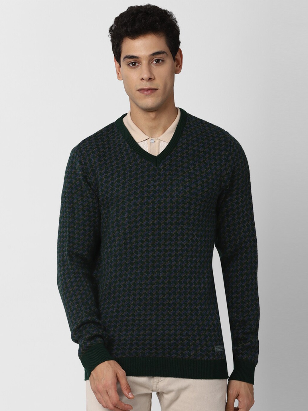 

Peter England Casuals Men Green & Blue Printed Pullover