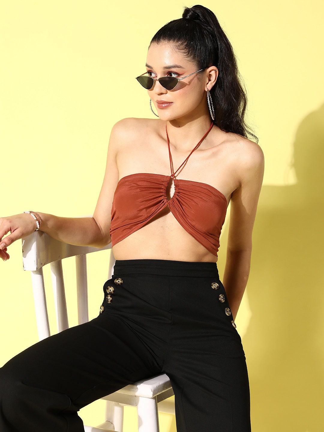 

Berrylush Brown Solid Bustier Crop Top