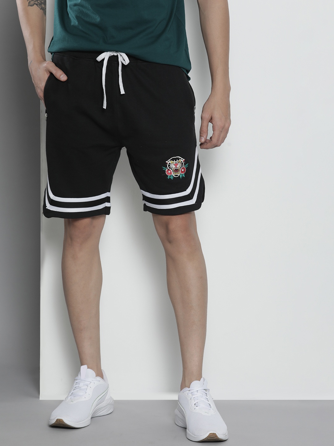 

The Indian Garage Co Men Black Solid Outdoor Shorts