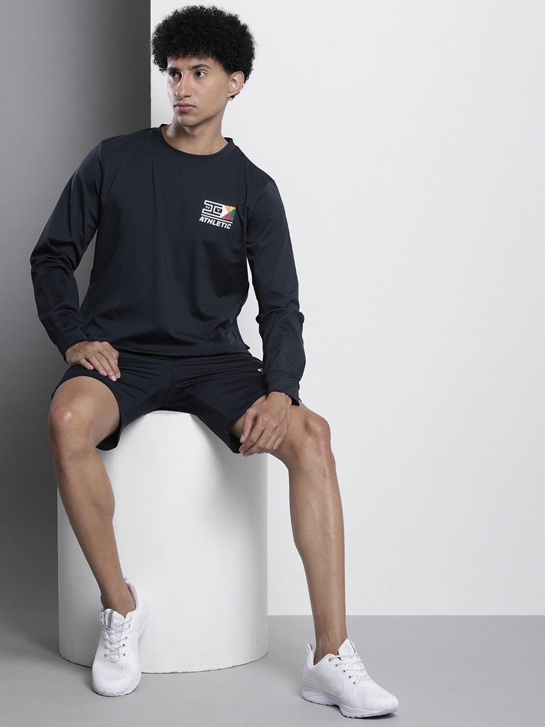 

The Indian Garage Co Men Crew Neck Sweatshirt & Shorts Co-Ord Set, Navy blue