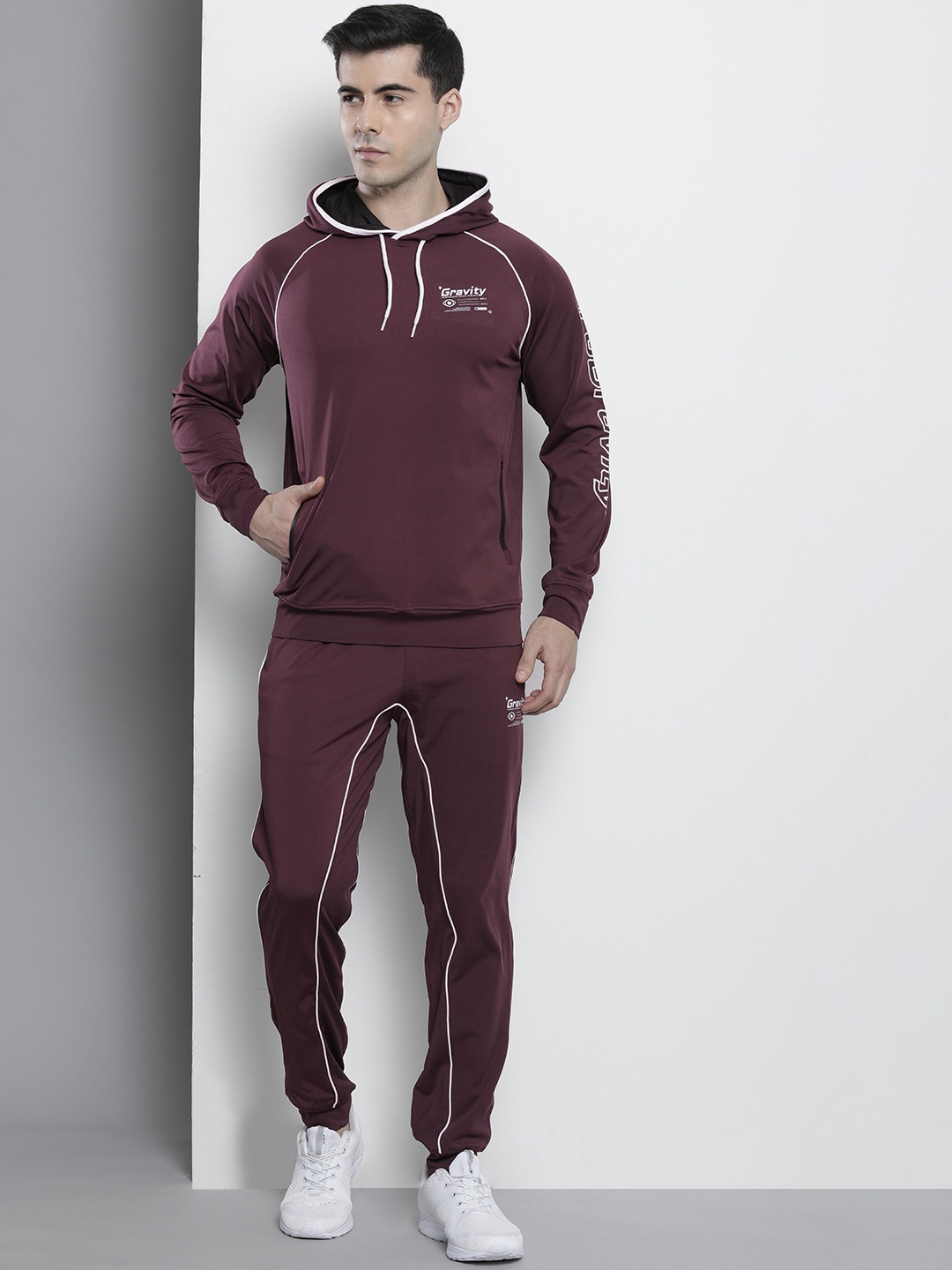 

The Indian Garage Co Men Typography Printed Tracksuit, Burgundy