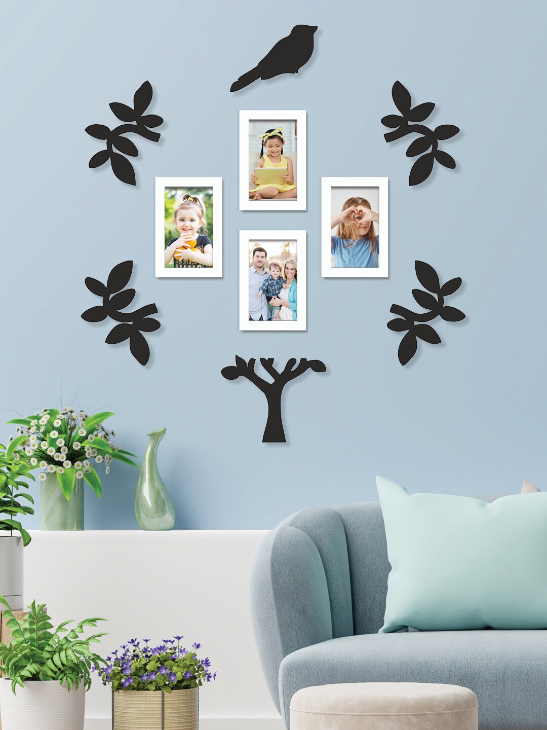 

RANDOM Set Of 4 White Solid Photo Frames With 7 Plaques