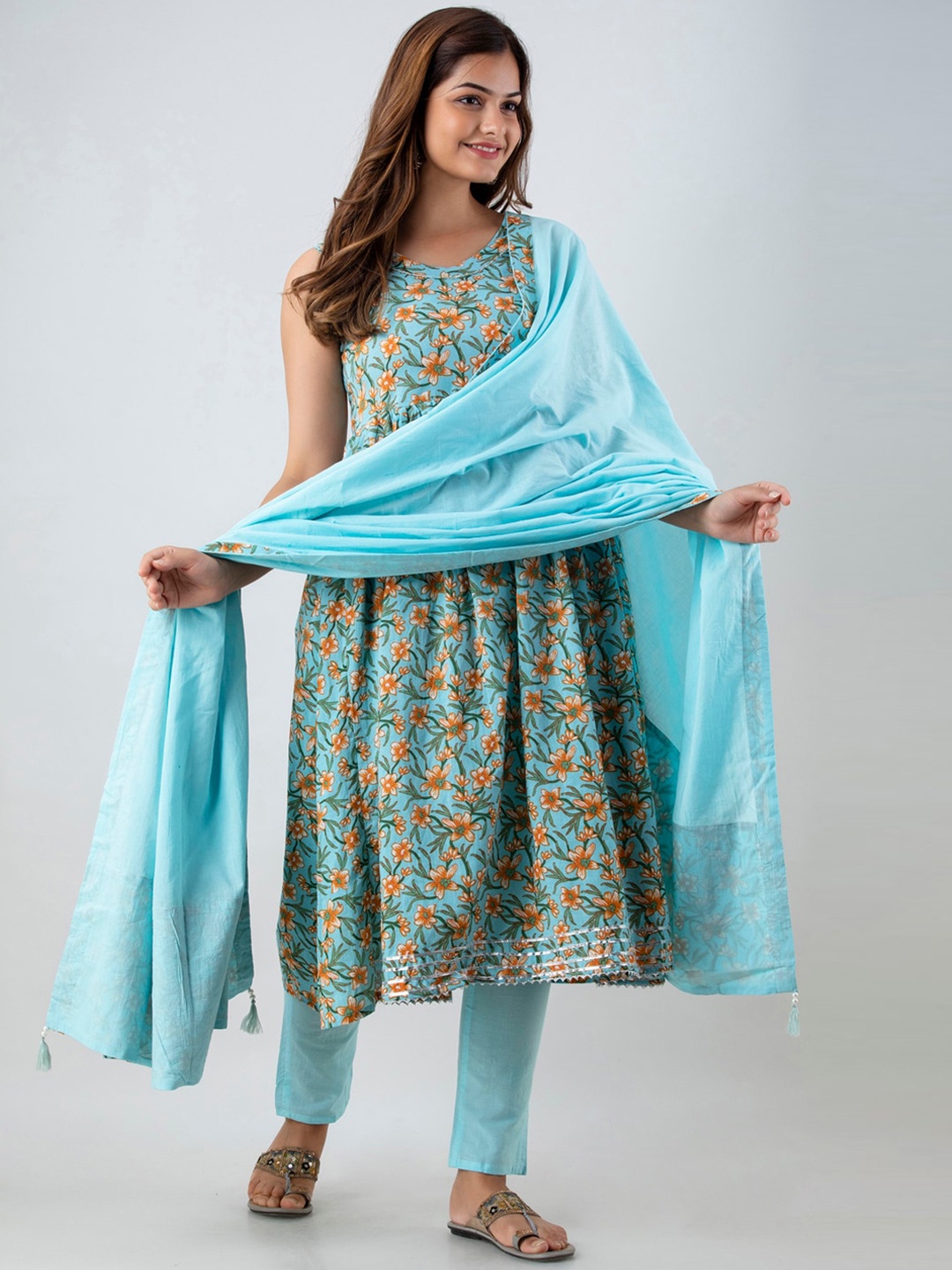 

KALINI Women Sea Green Floral Printed Pleated Gotta Patti Kurti With Trouser And Dupatta