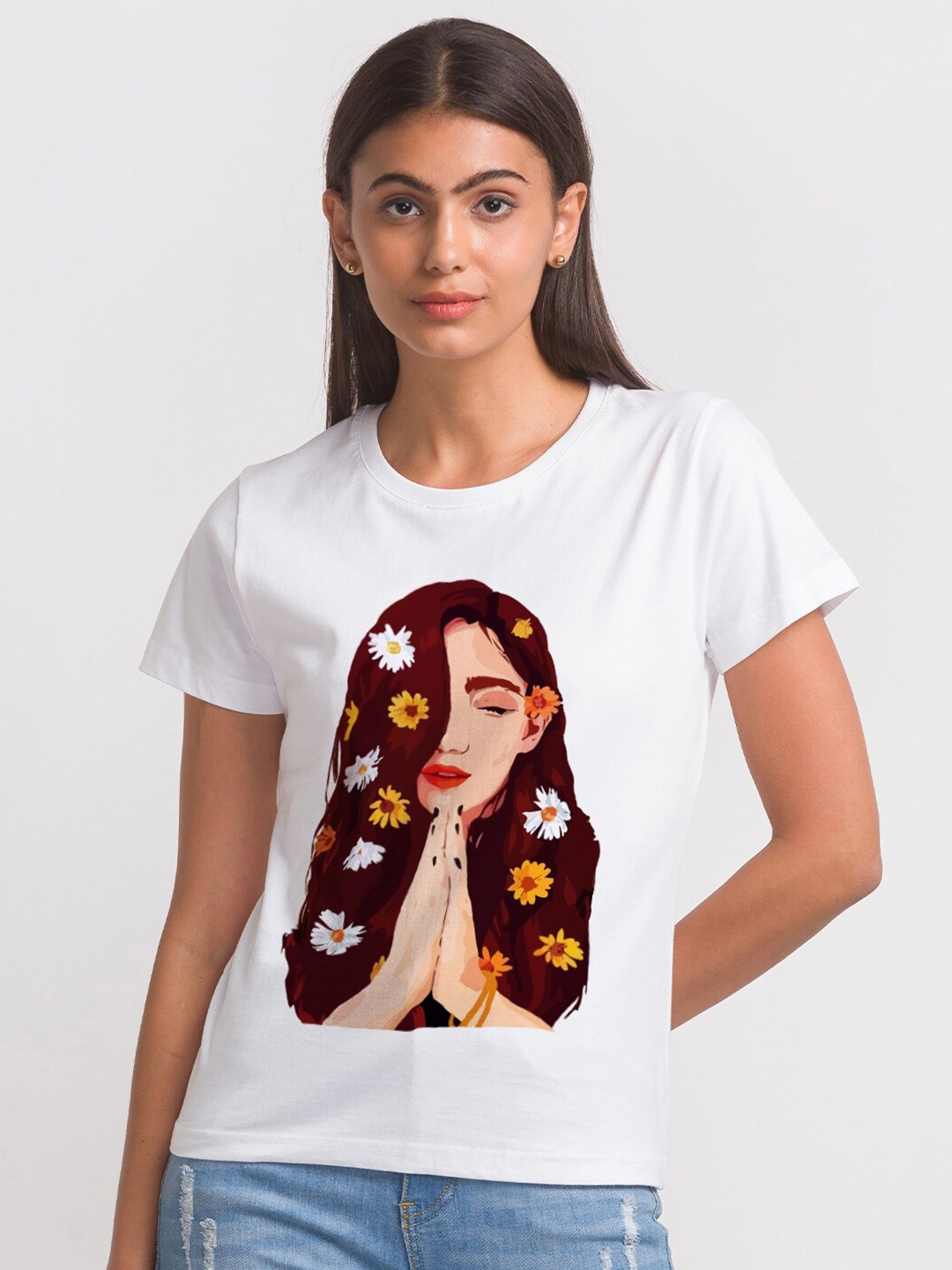 

FashionRack Women White Printed Antimicrobial T-shirt