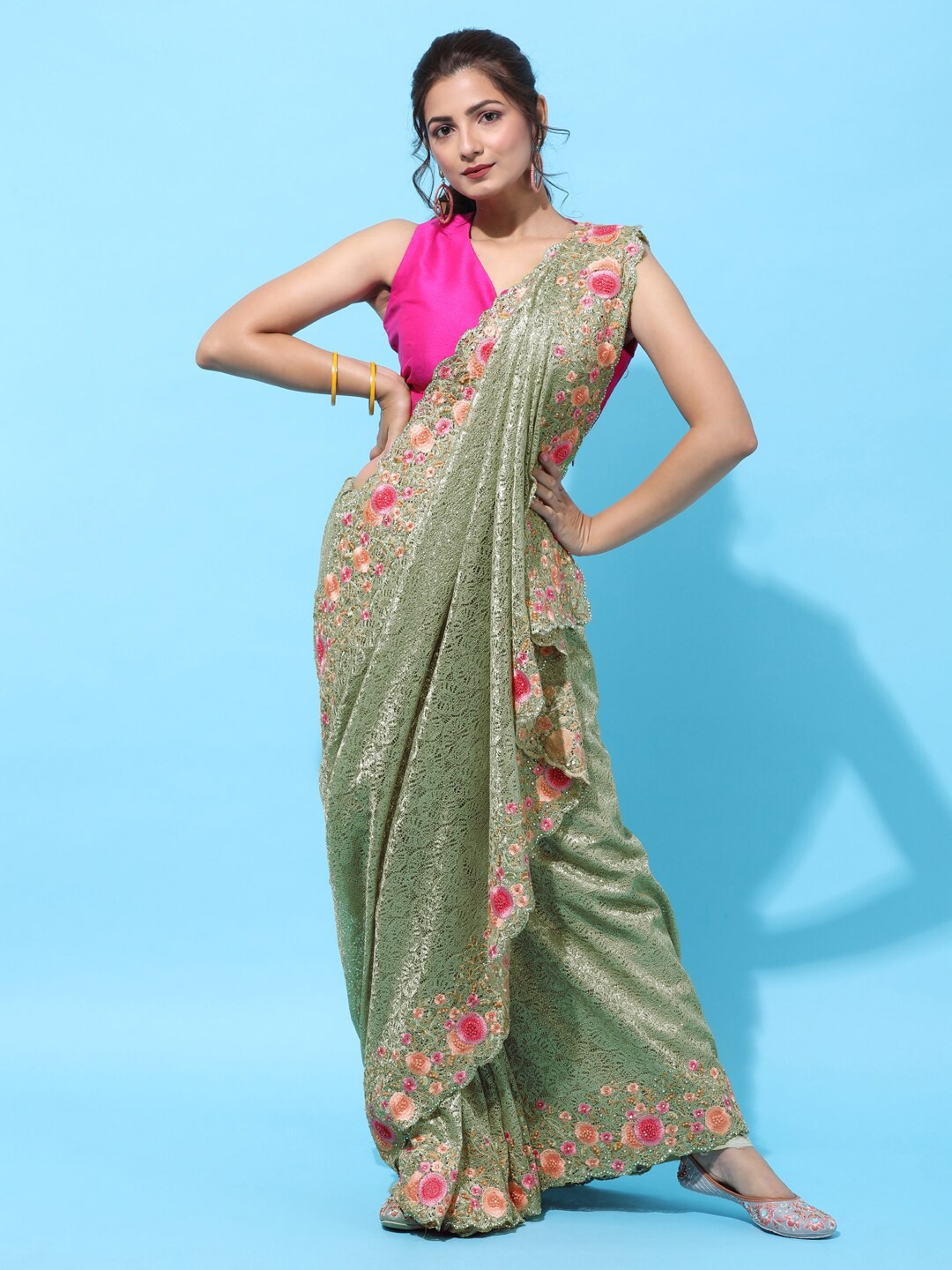 

kasee Women Green & Pink Floral Embroidered Net Heavy Work Saree