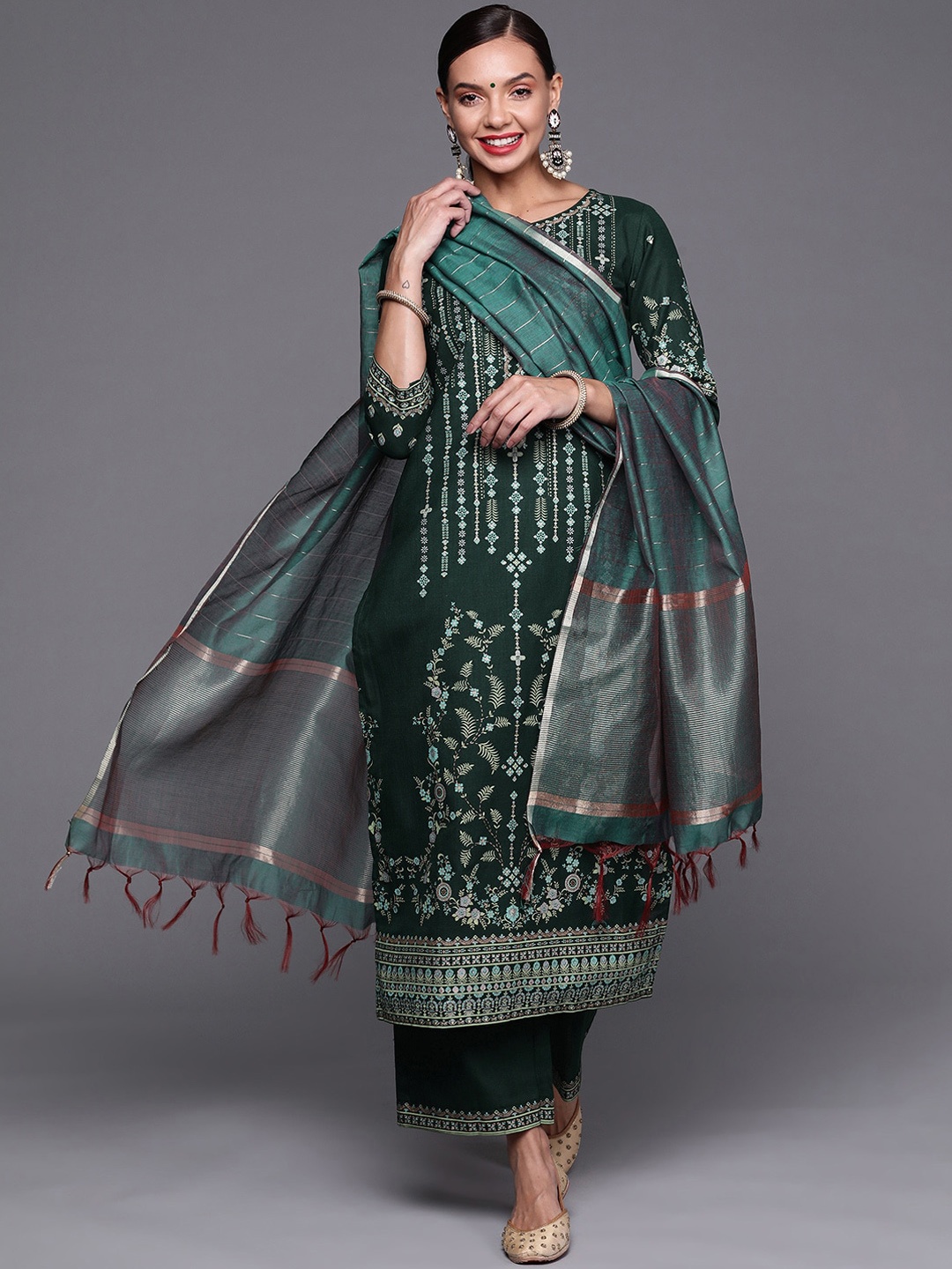 

Indo Era Women Green Ethnic Motifs Printed Kurta Set