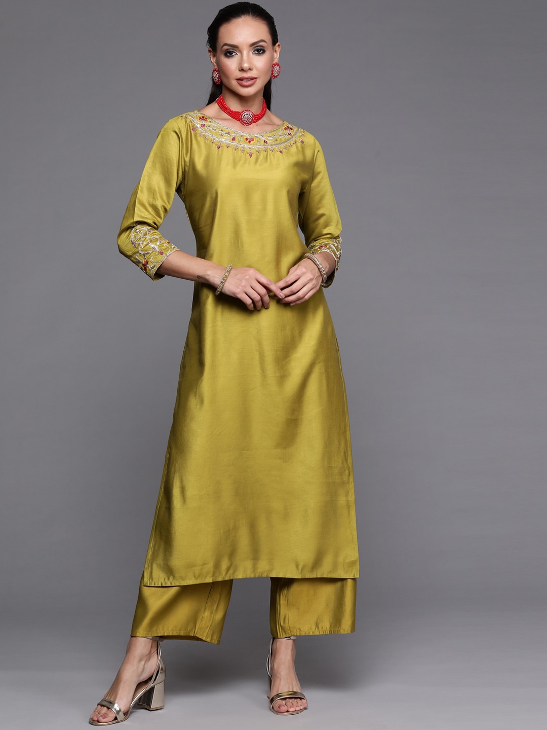 

Indo Era Women Olive Green Floral Embroidered Kurta with Palazzos