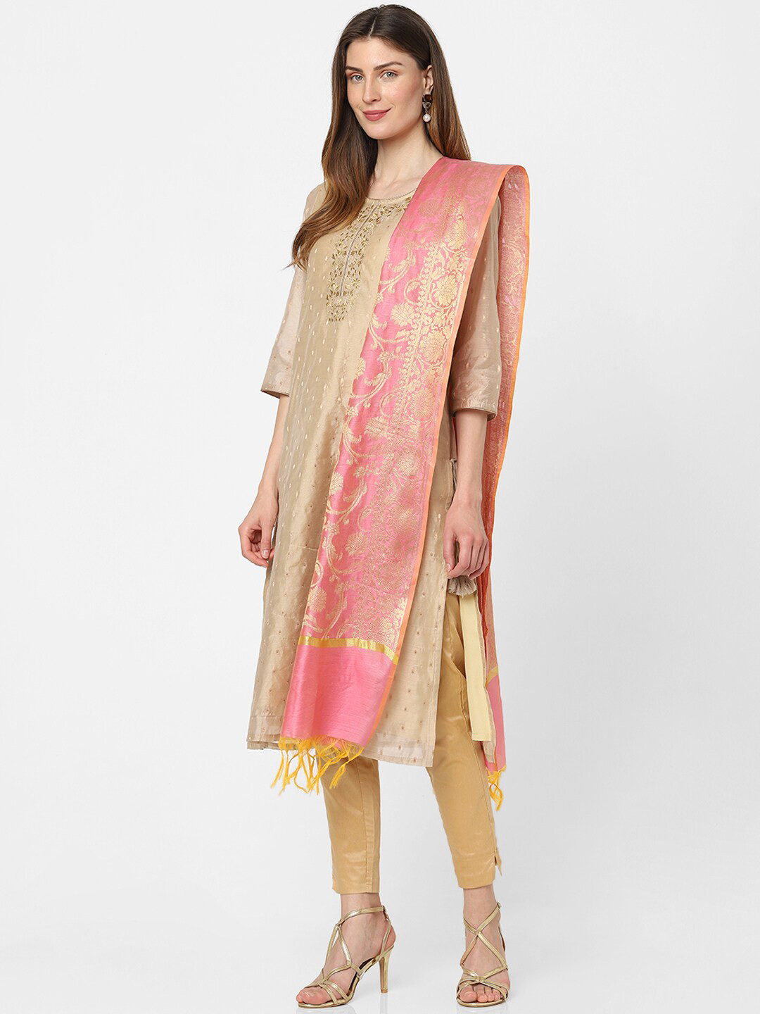 

Indifusion Floral Motifs Woven Design Tasselled Dupatta, Pink