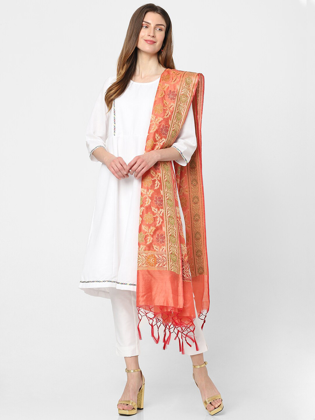 

Indifusion Floral Motifs Woven Design Tasselled Dupatta, Coral