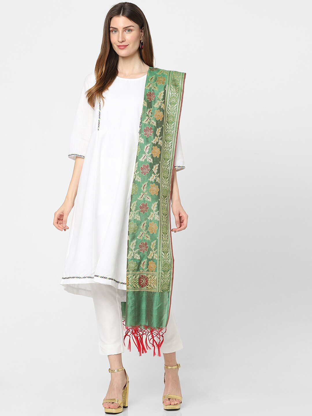 

Indifusion Floral Motifs Woven Design Tasselled Dupatta, Green