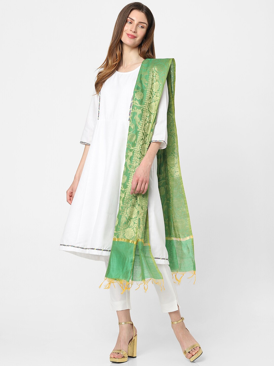 

Indifusion Floral Motifs Woven Design Tasselled Dupatta, Green