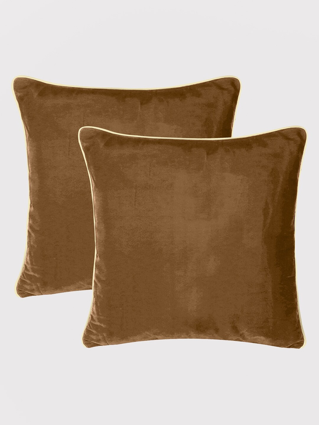 

OUSSUM Set of 2 Coffee Brown & White Velvet Square Cushion Covers