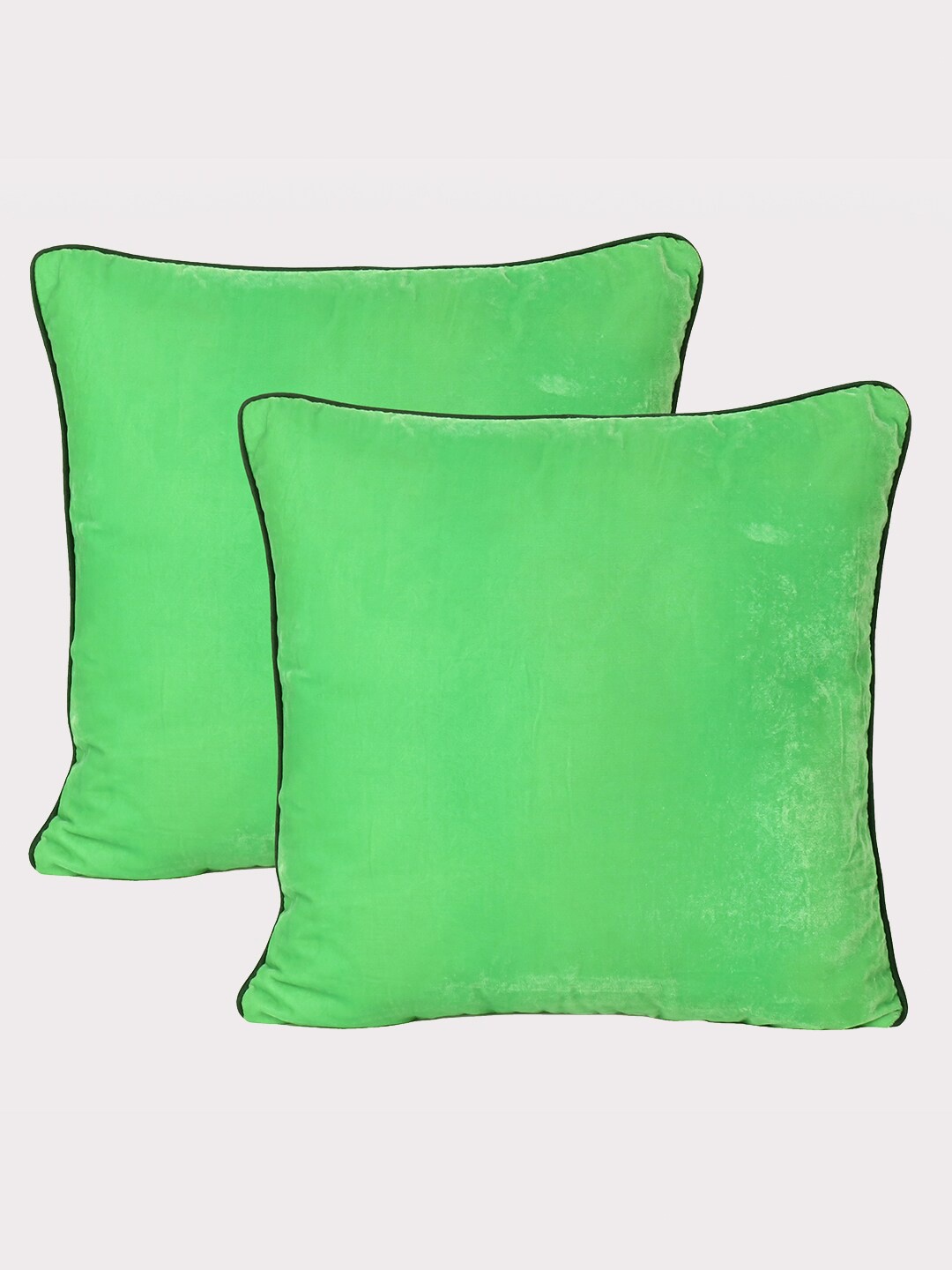 

OUSSUM Green Set of 2 Velvet Square Cushion Covers