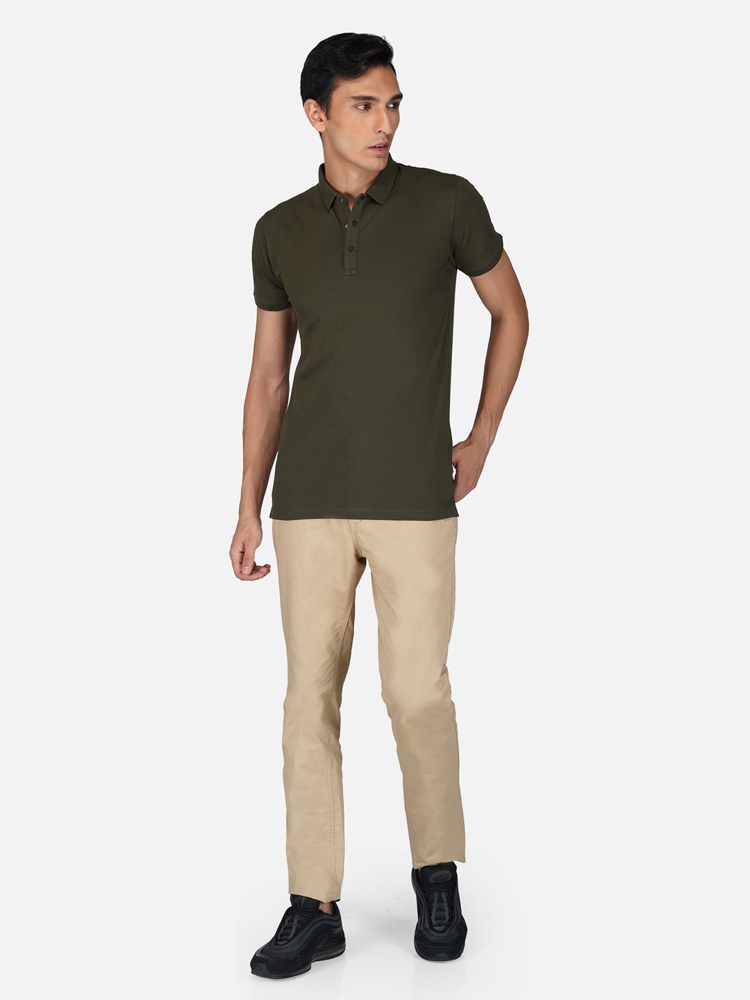 

Tinted Men Olive Green Polo Collar T-shirt