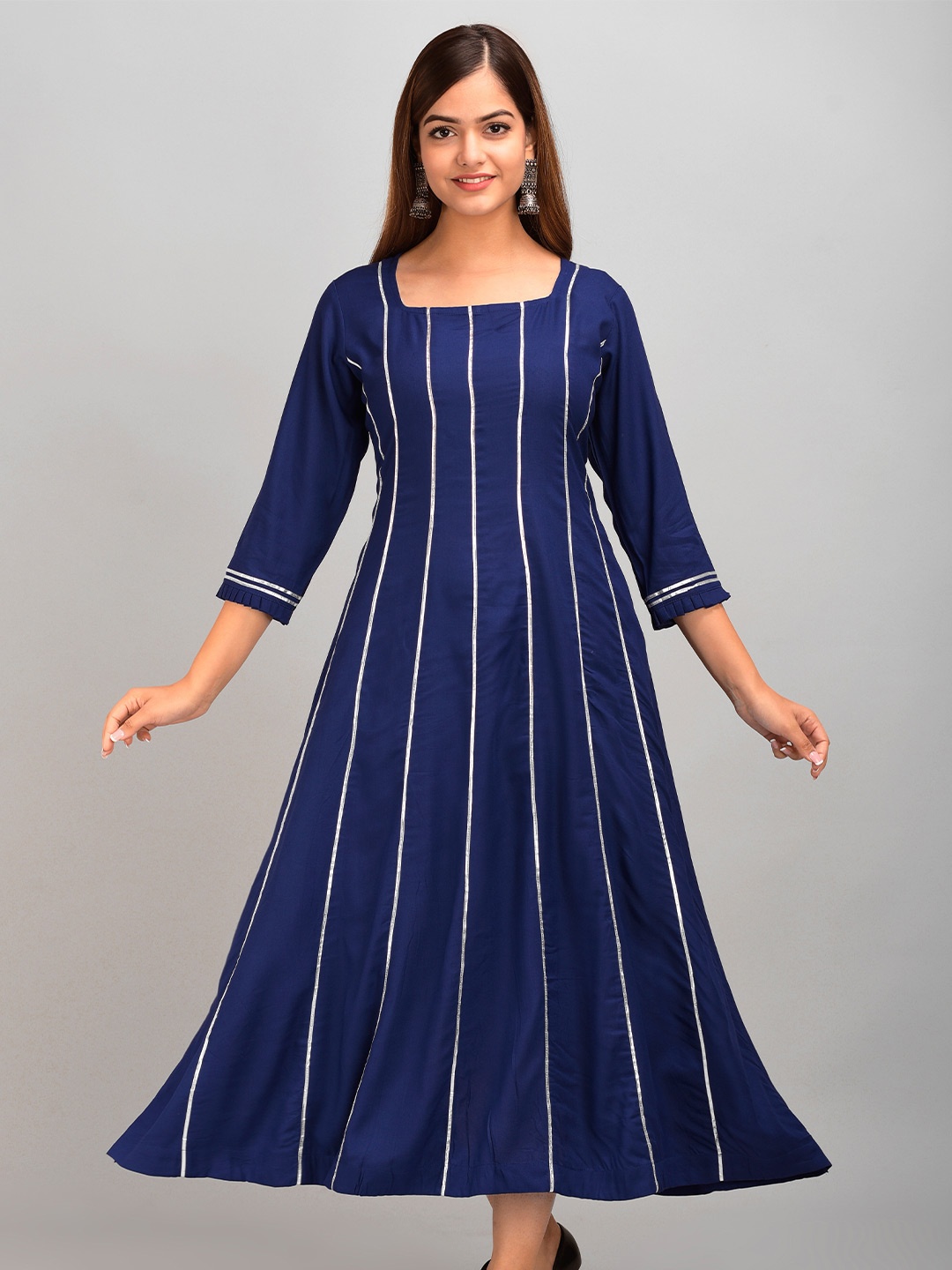 

METRO-FASHION Women Blue & White Striped Kurta