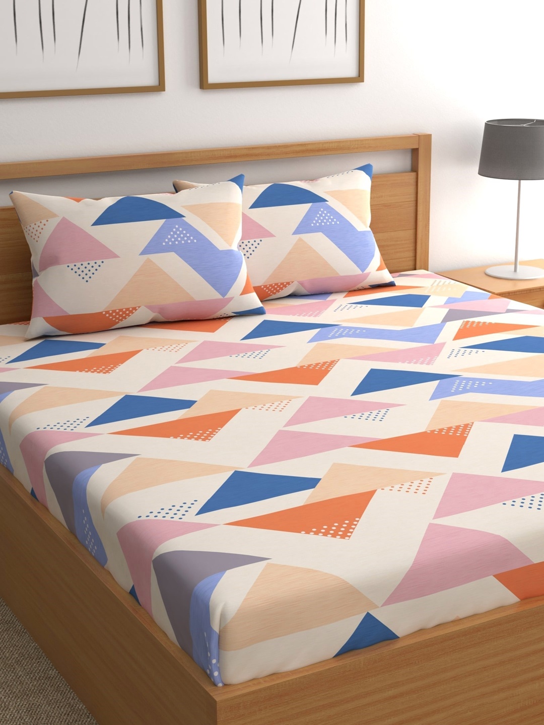

CHHAVI INDIA Yellow & Pink Geometric 210 TC Queen Bedsheet with 2 Pillow Covers
