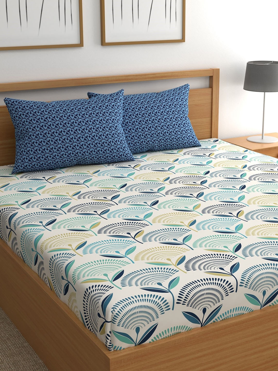 

CHHAVI INDIA White & Blue Floral 210 TC Queen Bedsheet with 2 Pillow Covers