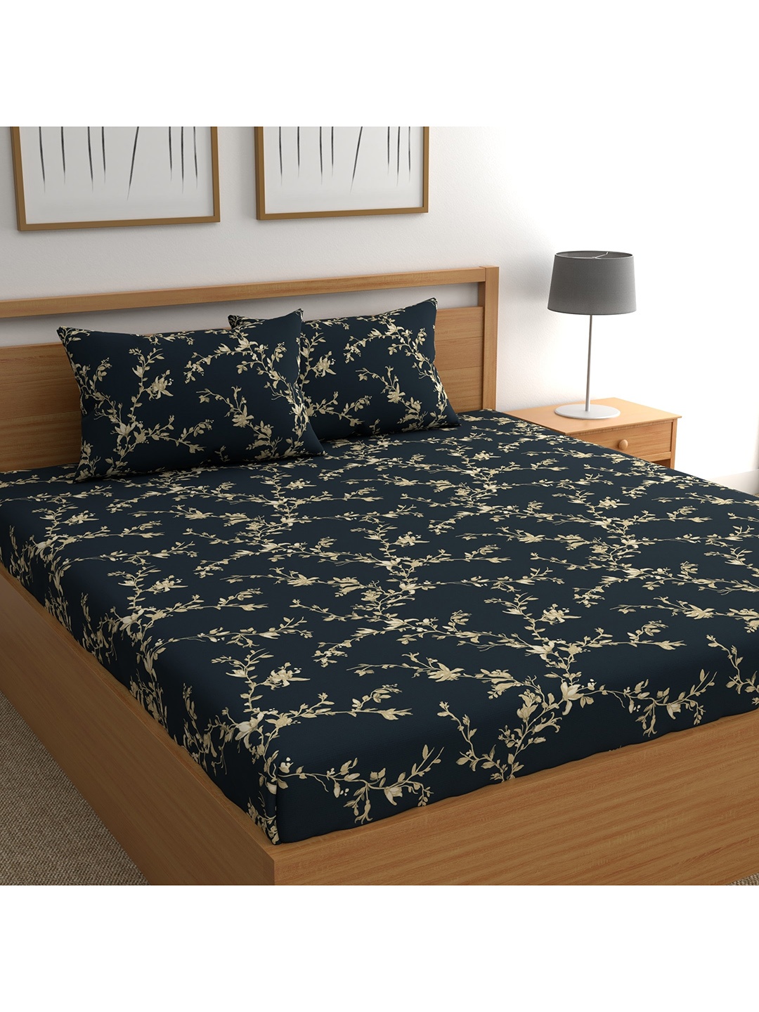

CHHAVI INDIA Navy Blue & Yellow Floral 210 TC Queen Bedsheet with 2 Pillow Covers