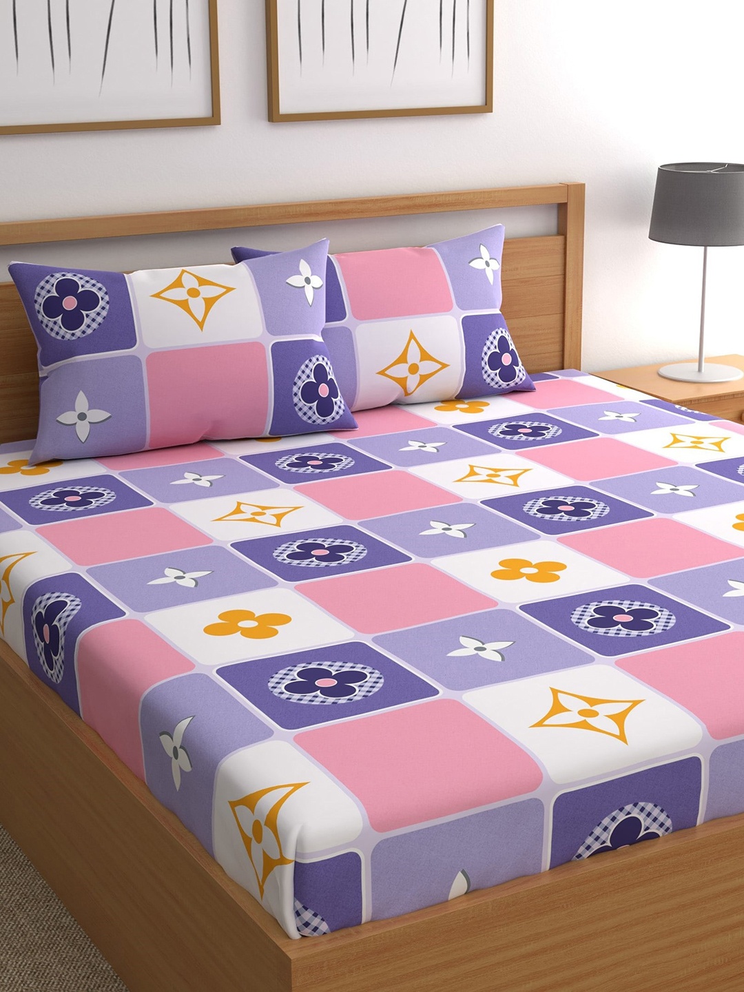 

CHHAVI INDIA Pink & Purple Geometric 210 TC Queen Bedsheet with 2 Pillow Covers