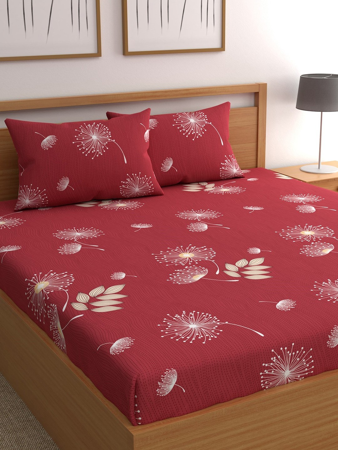 

CHHAVI INDIA Red & Off White Floral 210 TC Queen Bedsheet With 2 Pillow Covers