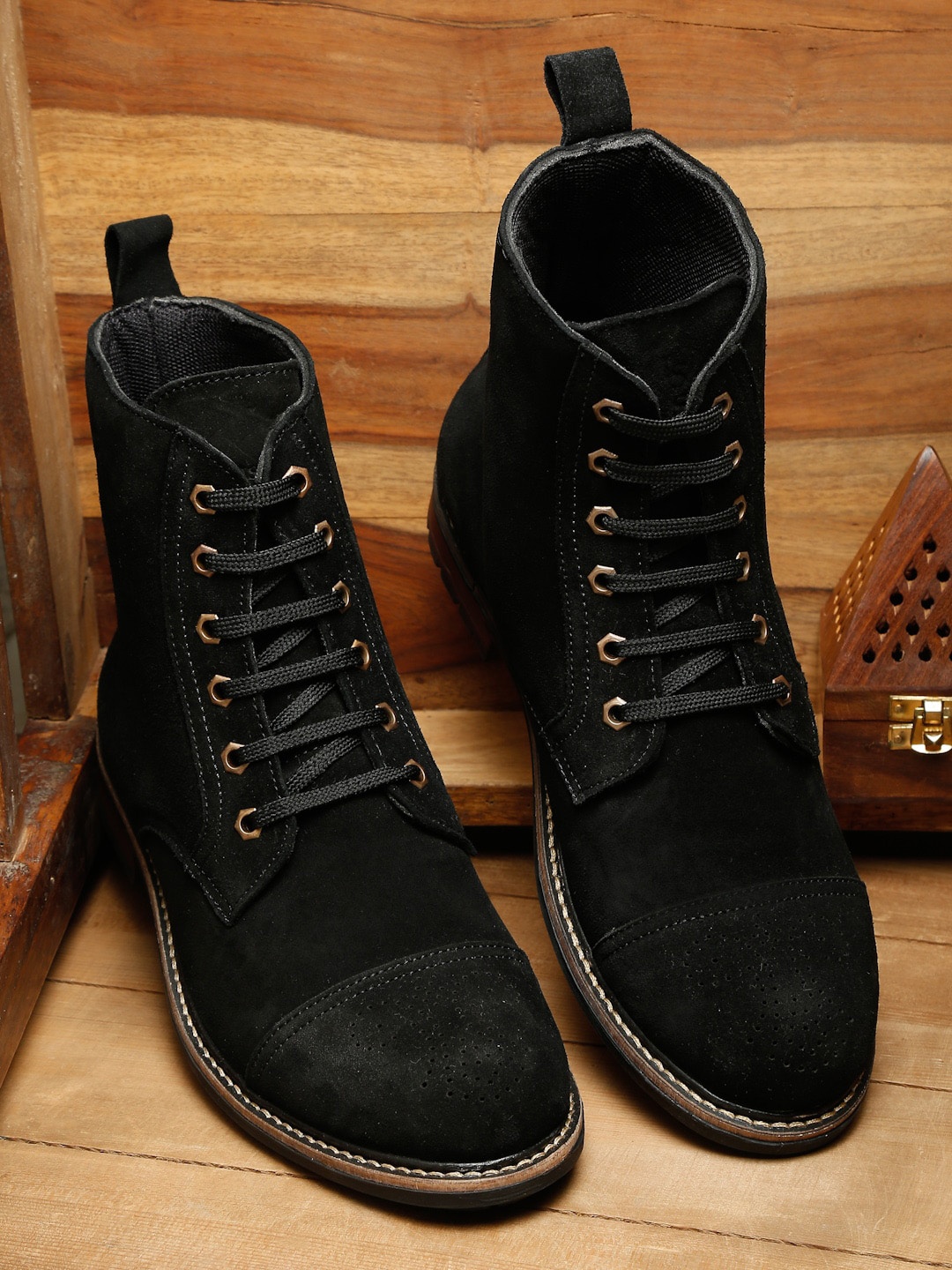 

LOUIS STITCH Men Black Suede Boots
