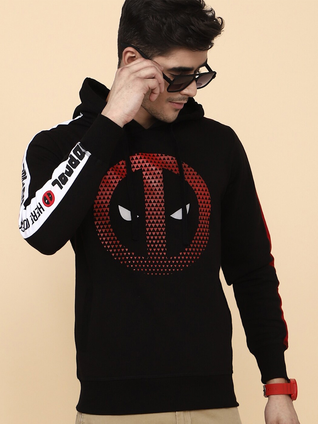 

Free Authority Men Black Dead Pool Printed Hooded Sweatshirt