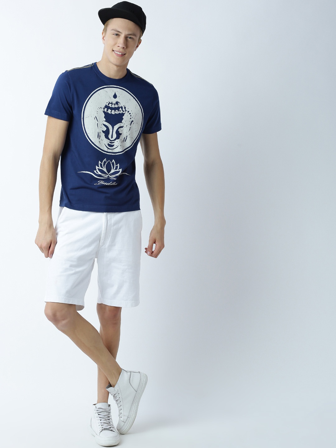 

Huetrap Men Navy Printed Round Neck T-Shirt, Navy blue