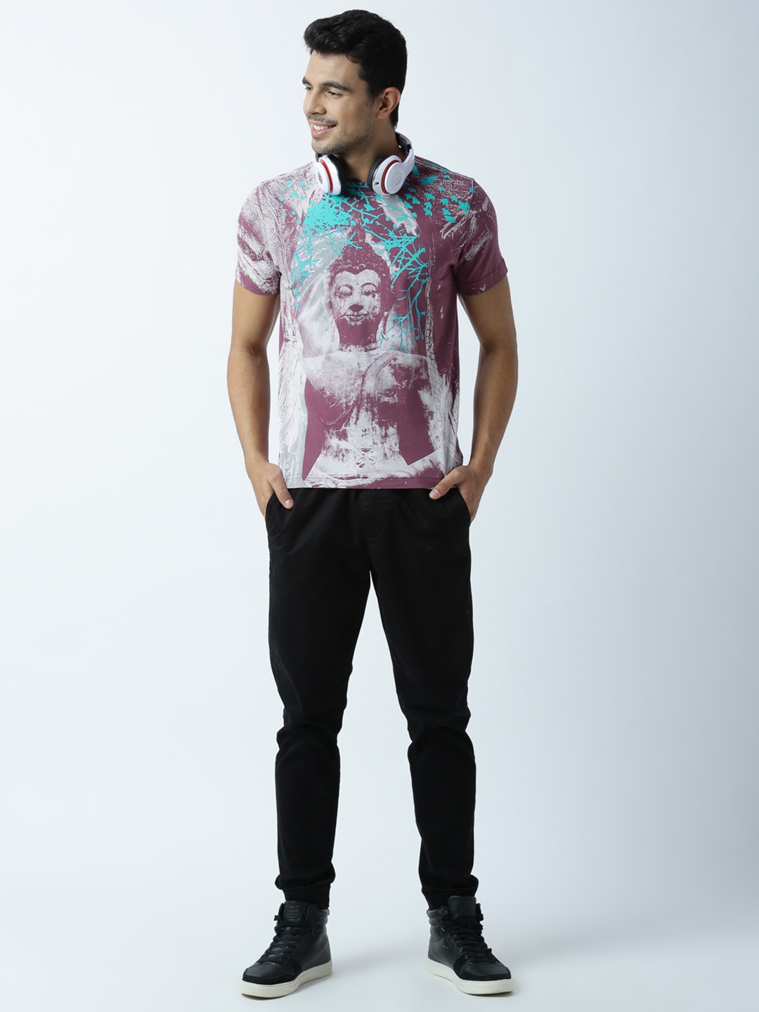 

Huetrap Men Mauve & Grey Printed Round Neck T-shirt