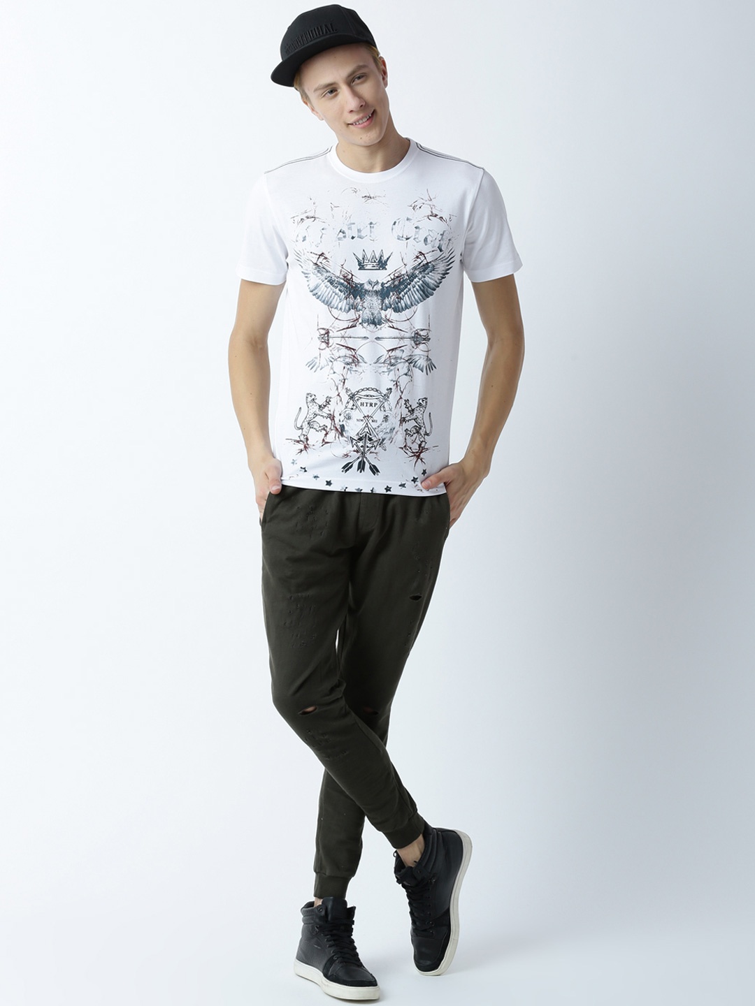 

Huetrap Men White Printed Round Neck T-Shirt