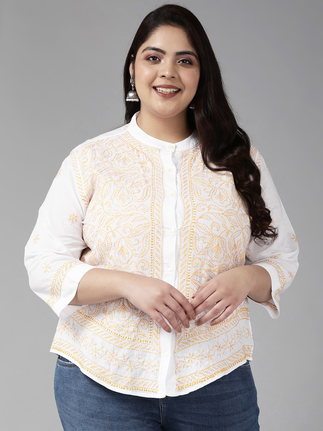 

ADA Plus Size White Ethnic Motifs Embroidered Chikankari Cotton Kurti