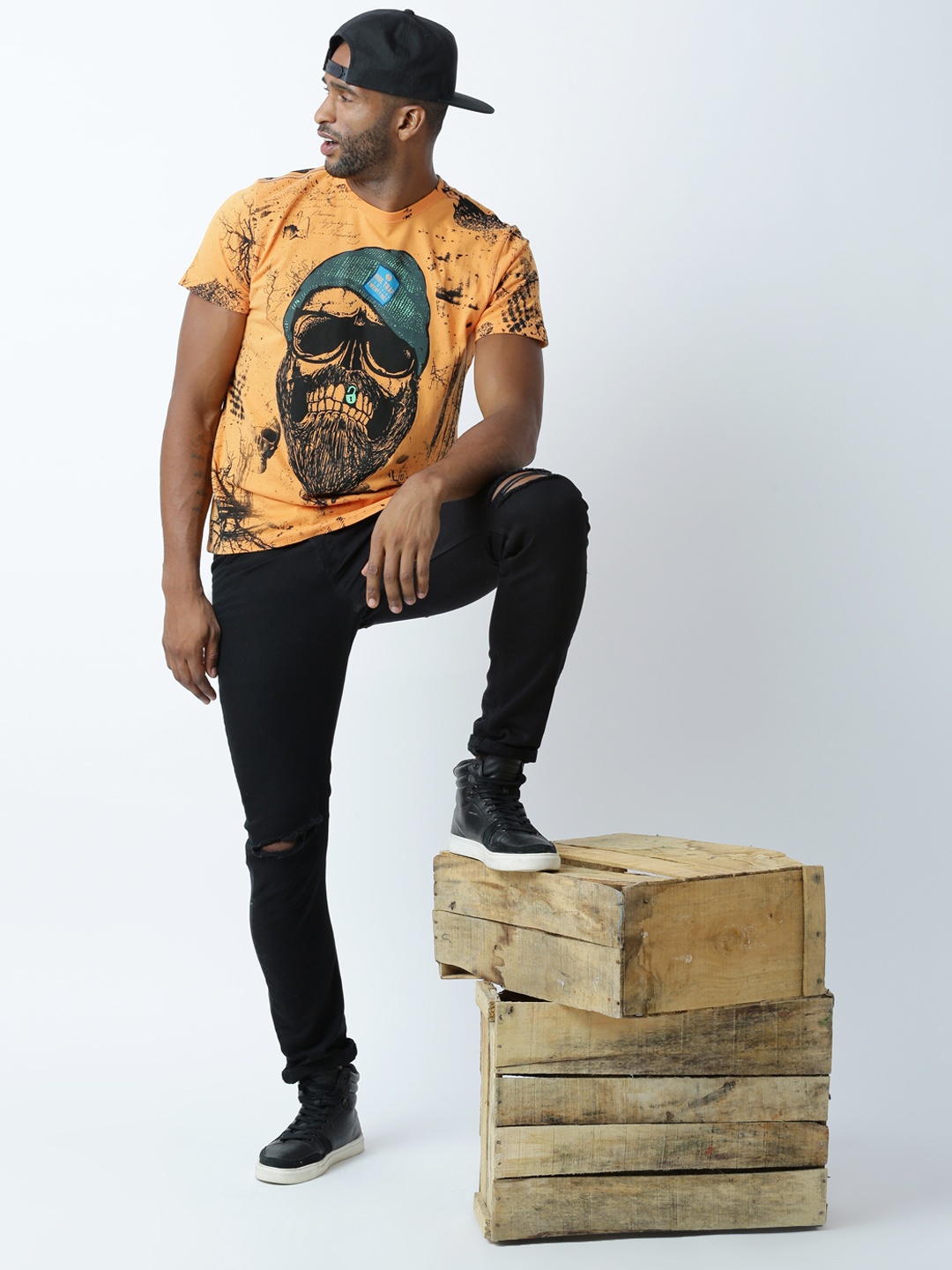 

Huetrap Men Orange Printed Round Neck T-Shirt