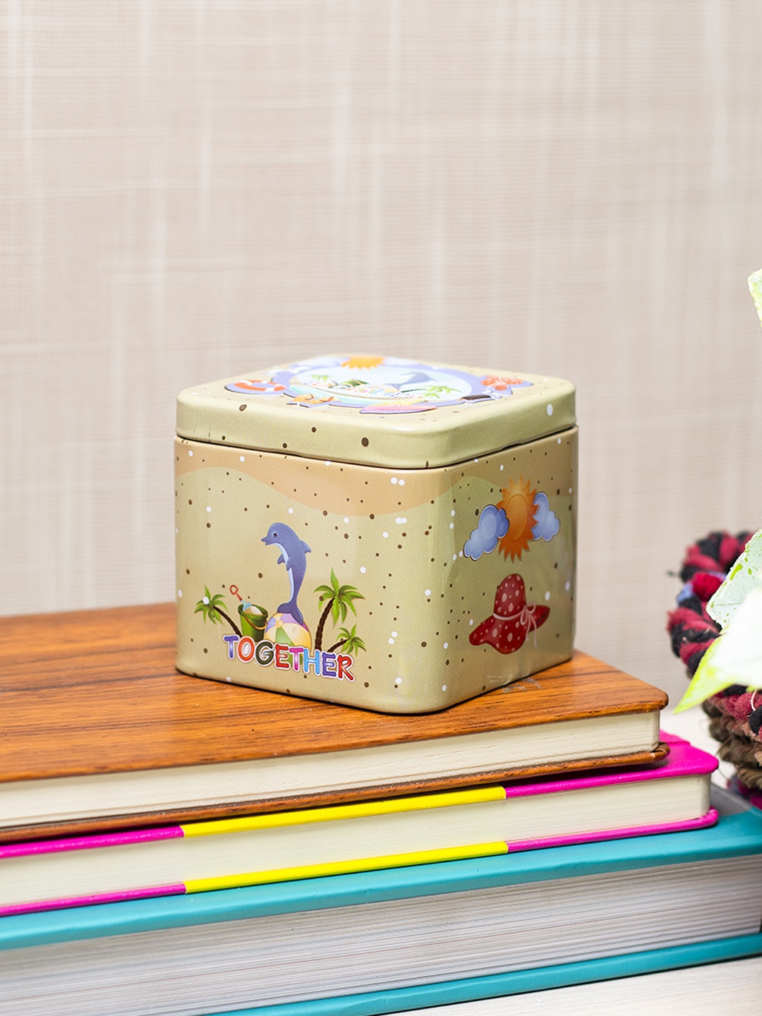 

MARKET99 Beige Iland Print Metal Stainless steel Tin Box