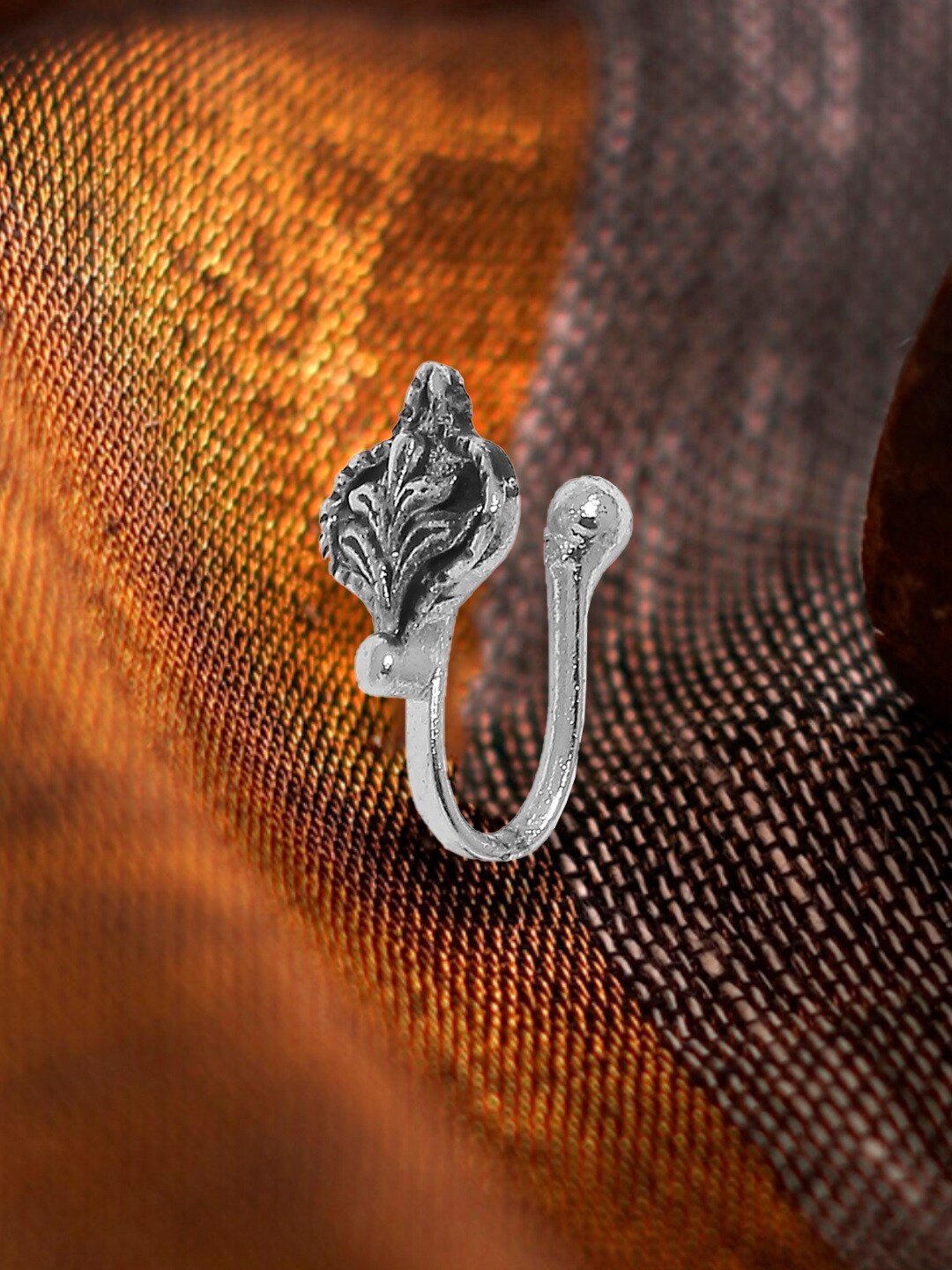 

OOMPH Silver-Toned Oxidised Ethnic Nose Pin