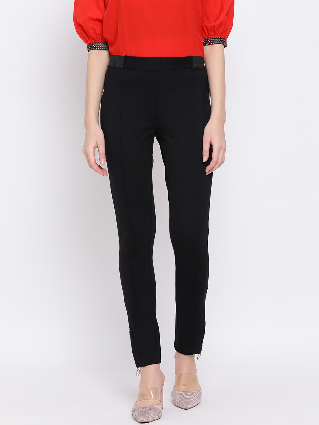 

DRAAX Fashions Women Black Solid Jeggings