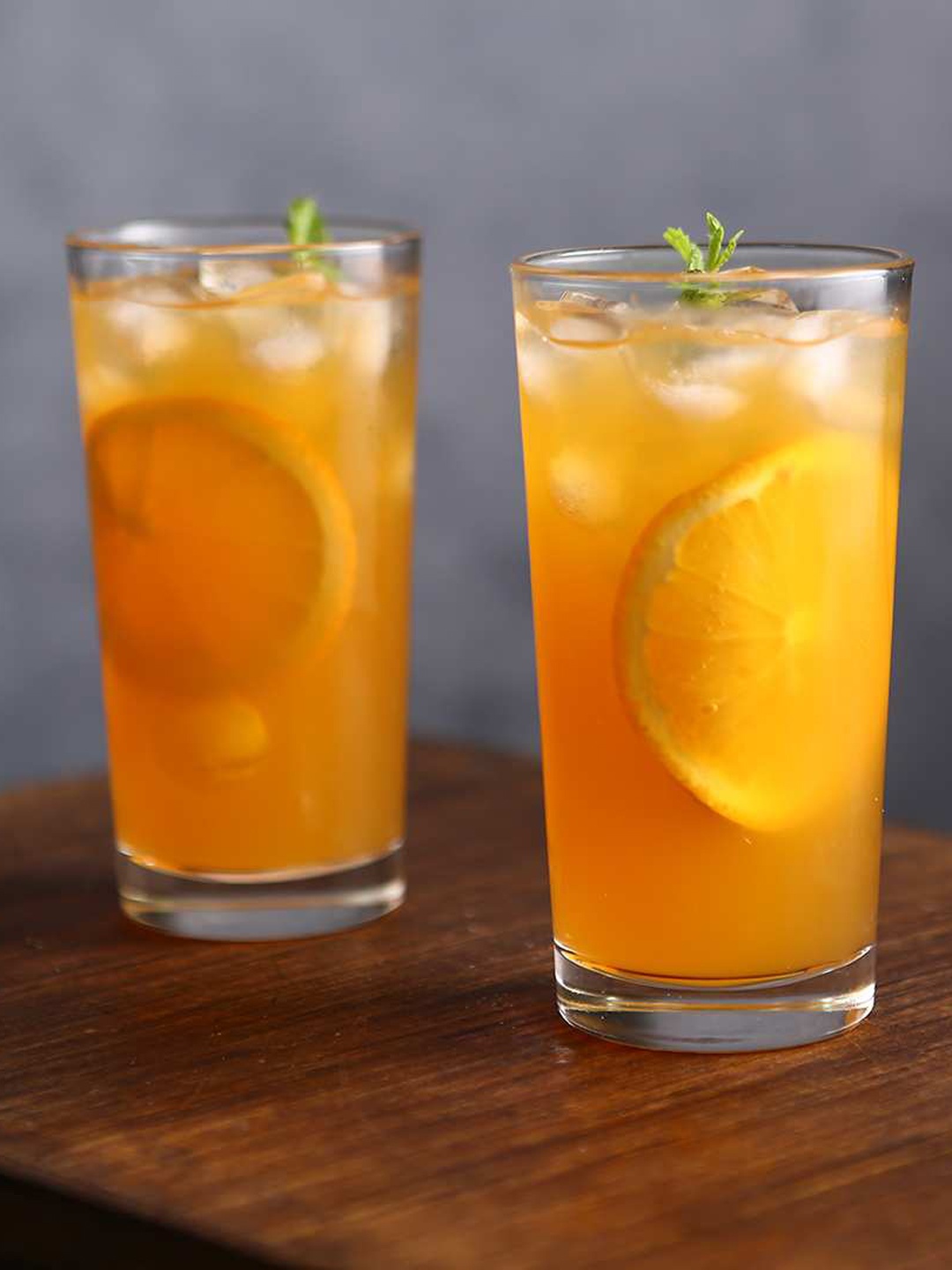 

Wonderchef Modena Transparent Set of 6 Textured Water Glass 245 ml Each