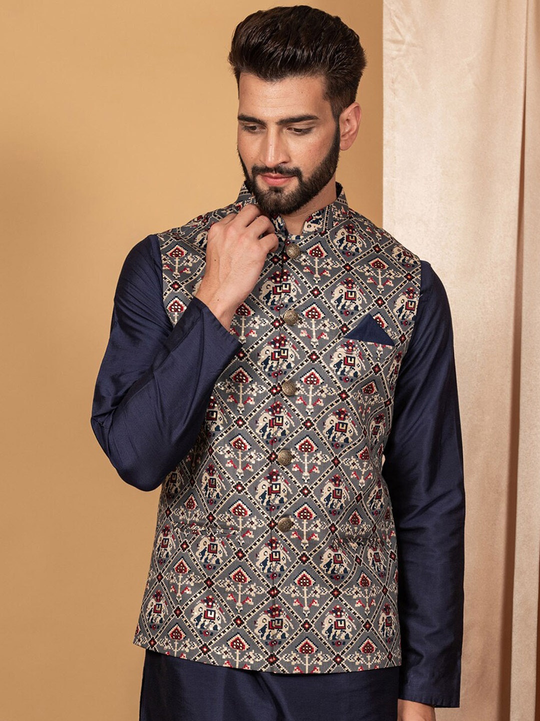 

KISAH Men Grey Printed Woven Nehru Jacket