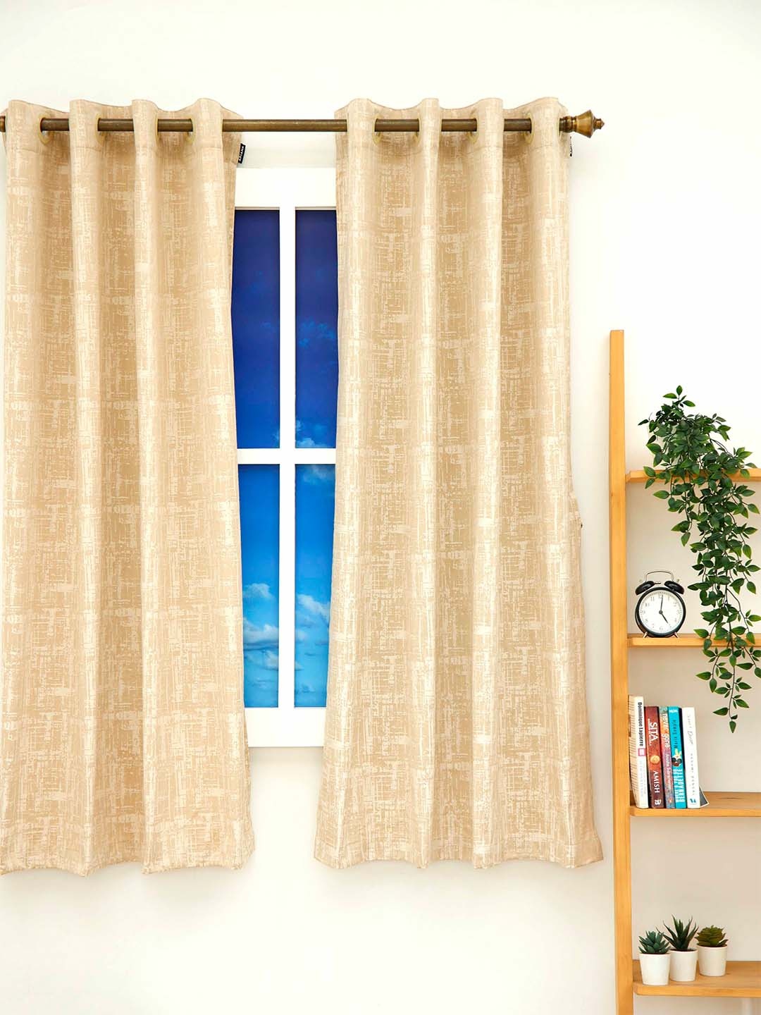 

Ariana Gold-Toned Room Darkening Window Curtain