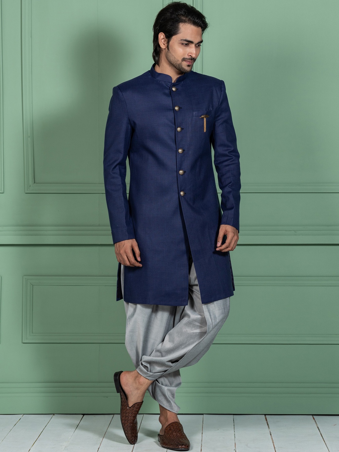 

KISAH Men Navy Blue Solid Cotton Indowestern Sherwani Set
