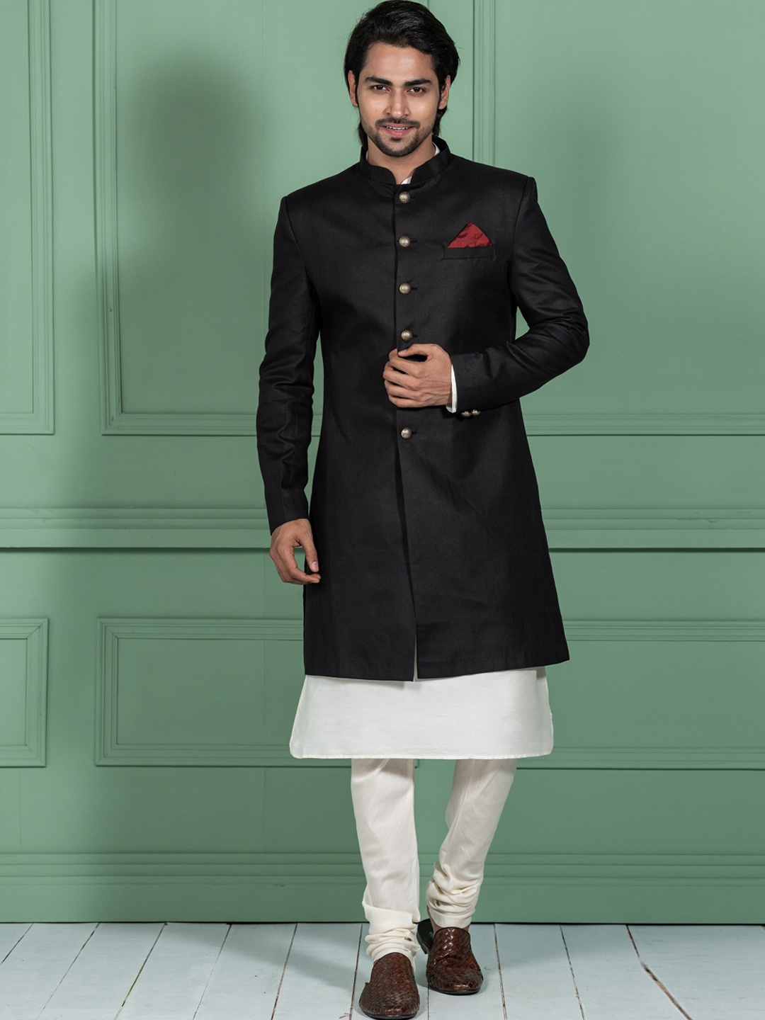 

KISAH Men Solid Cotton Indowestern Sherwani Set, Black