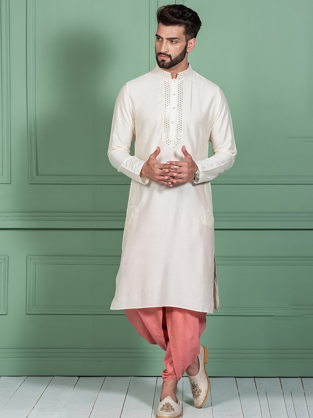 

KISAH Men White Mirror Work Kurta