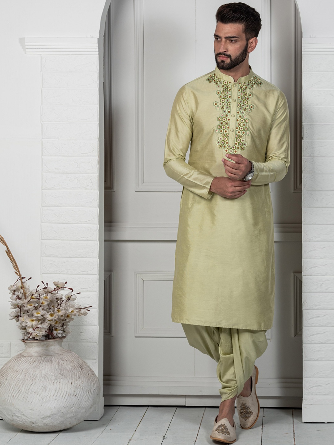 

KISAH Men Green Yoke Design Kurta