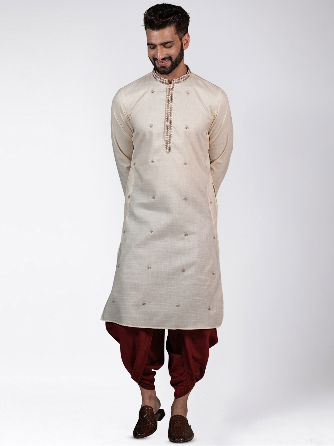 

KISAH Men White Ethnic Motifs Printed Kurta