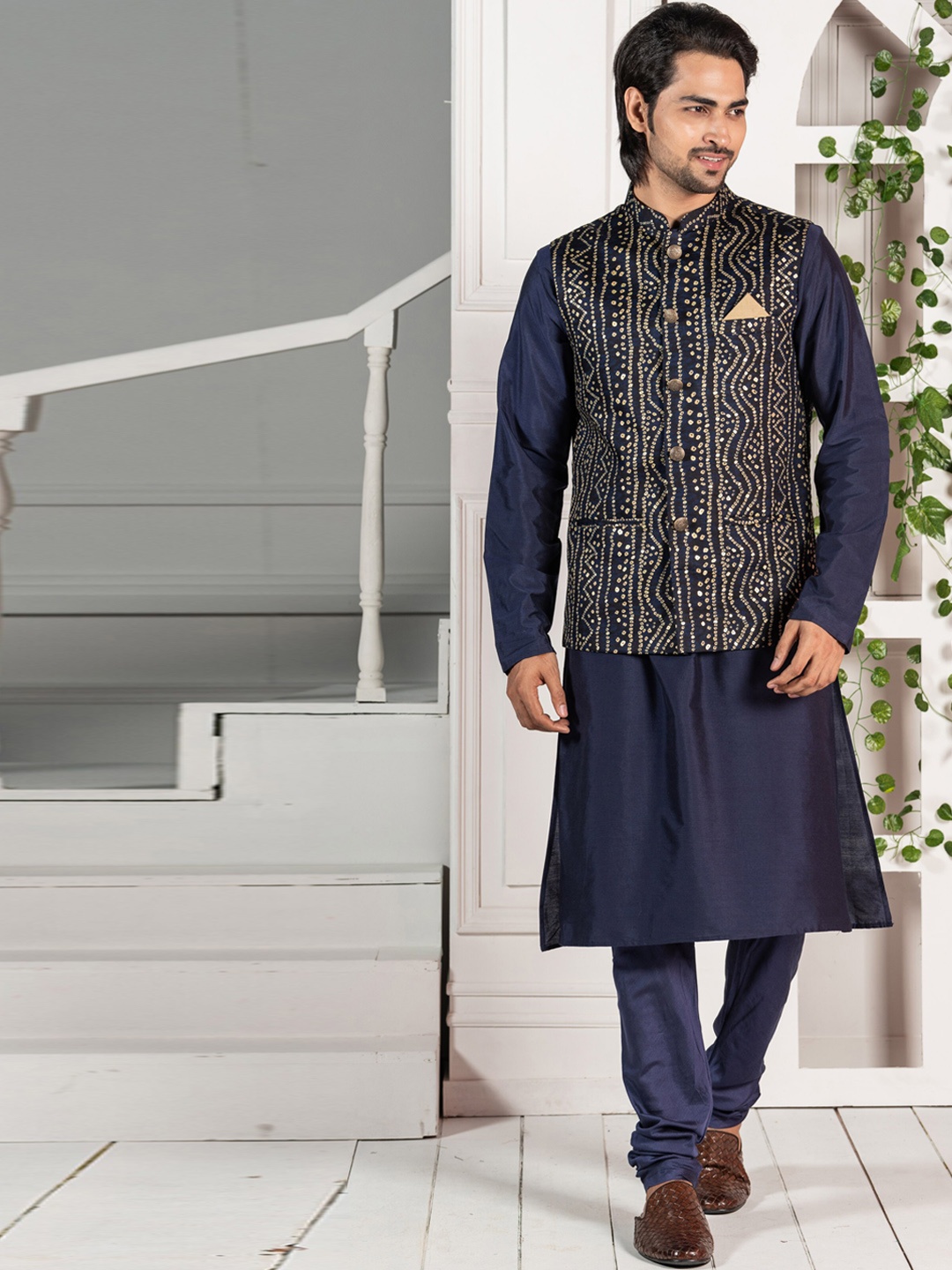 

KISAH Men Navy Blue Kurta with Pyjamas & Nehru Jacket