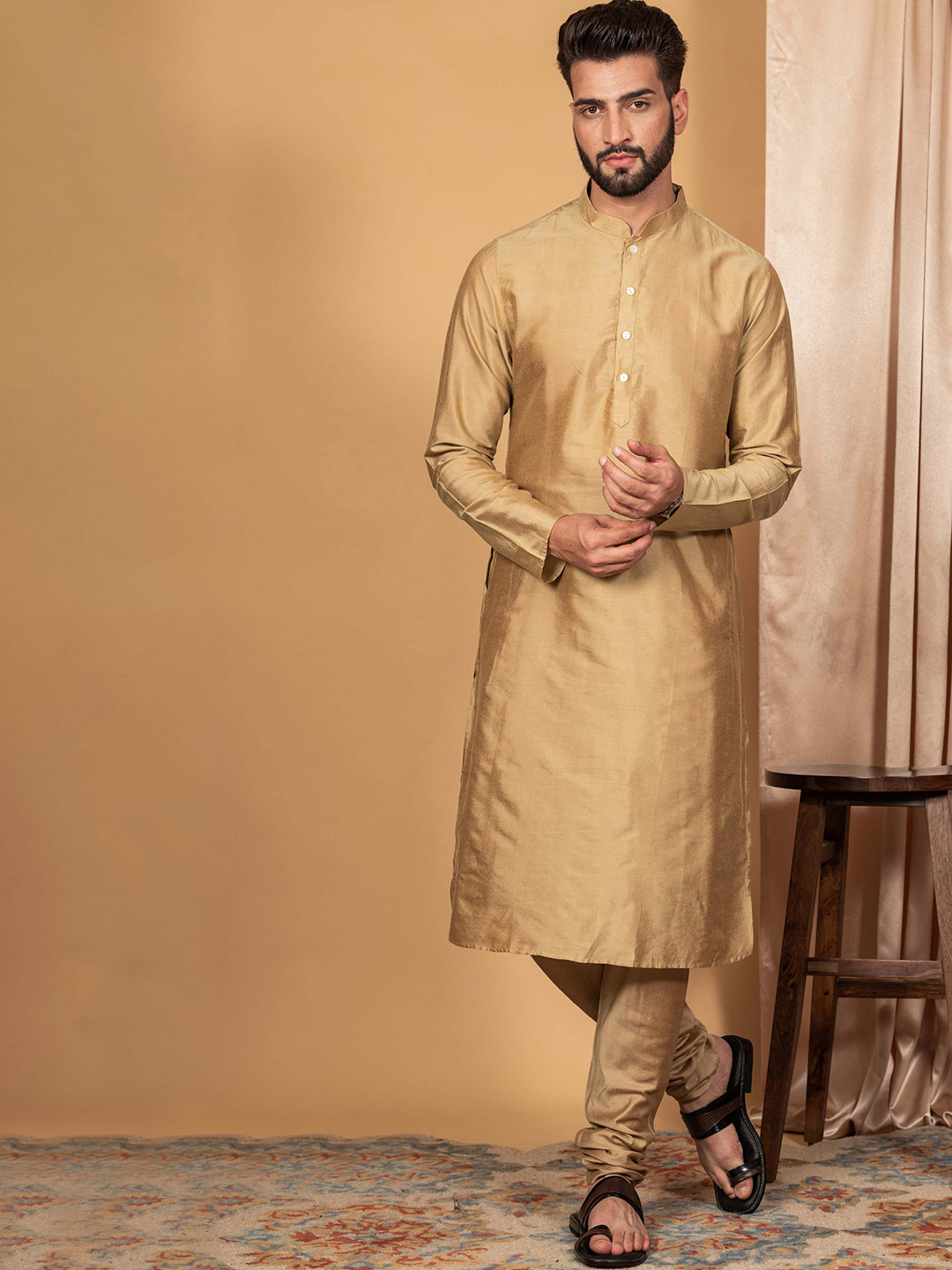 

KISAH Men Orange Kurta with Pyjamas